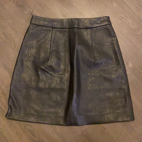 Stradivarius Faux Leather Skirt - Picture 4 of 4